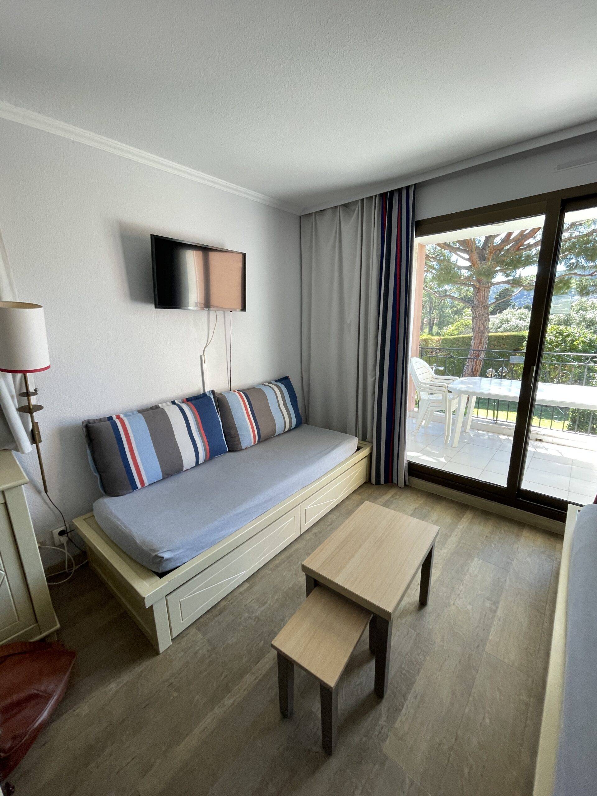 Photo salon ancien Pierre et Vacances avant projet architecture d'intérieur 3D Studio Brumes