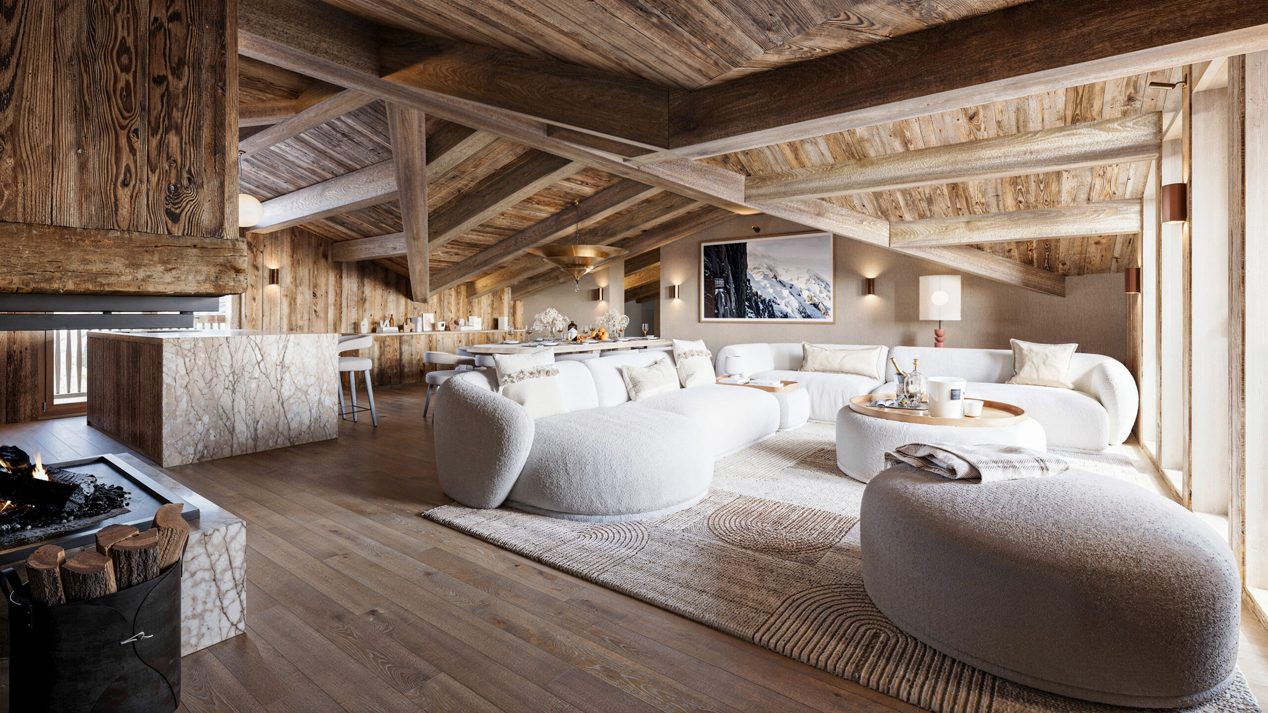 Perspective 3D intérieure luxe par Pierzo d'un grand salon sous charpente, valorisant la commercialisation après l'insertion paysagère permis de construire.